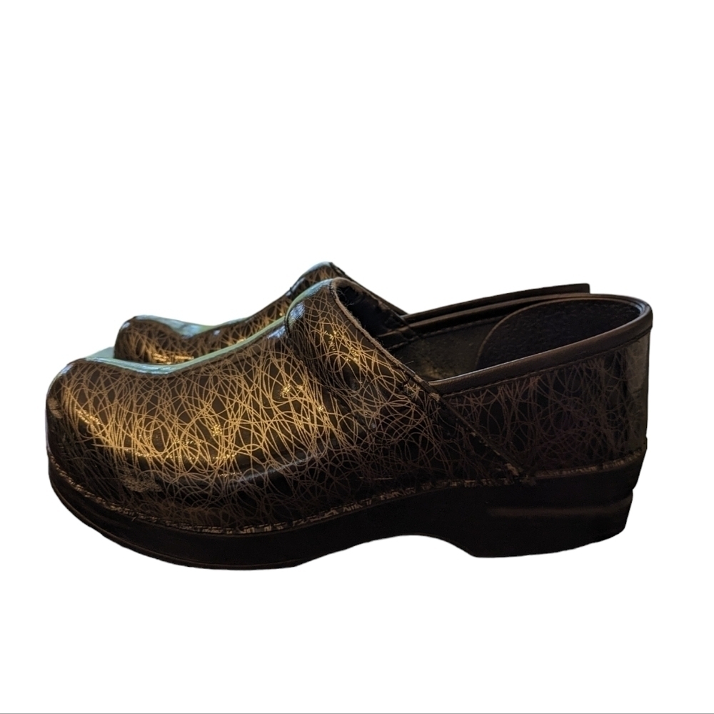 Dansko Women's Clogs Size 38 Black